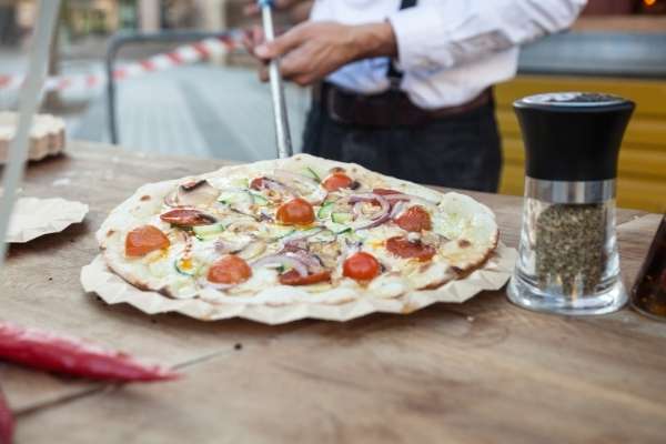 pizza-italienisch-food-truck-in-frankfurt-am-main