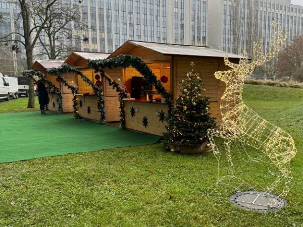 hütten-weihnachtsmarkt