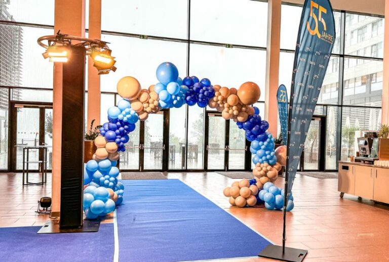 Ballon-Dekoration in Eventlocation Frankfurt – Meyer Events Ballondeko Rhein-Main
